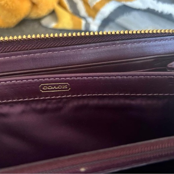 Coach Zipper Wallet - Picture 2 of 4